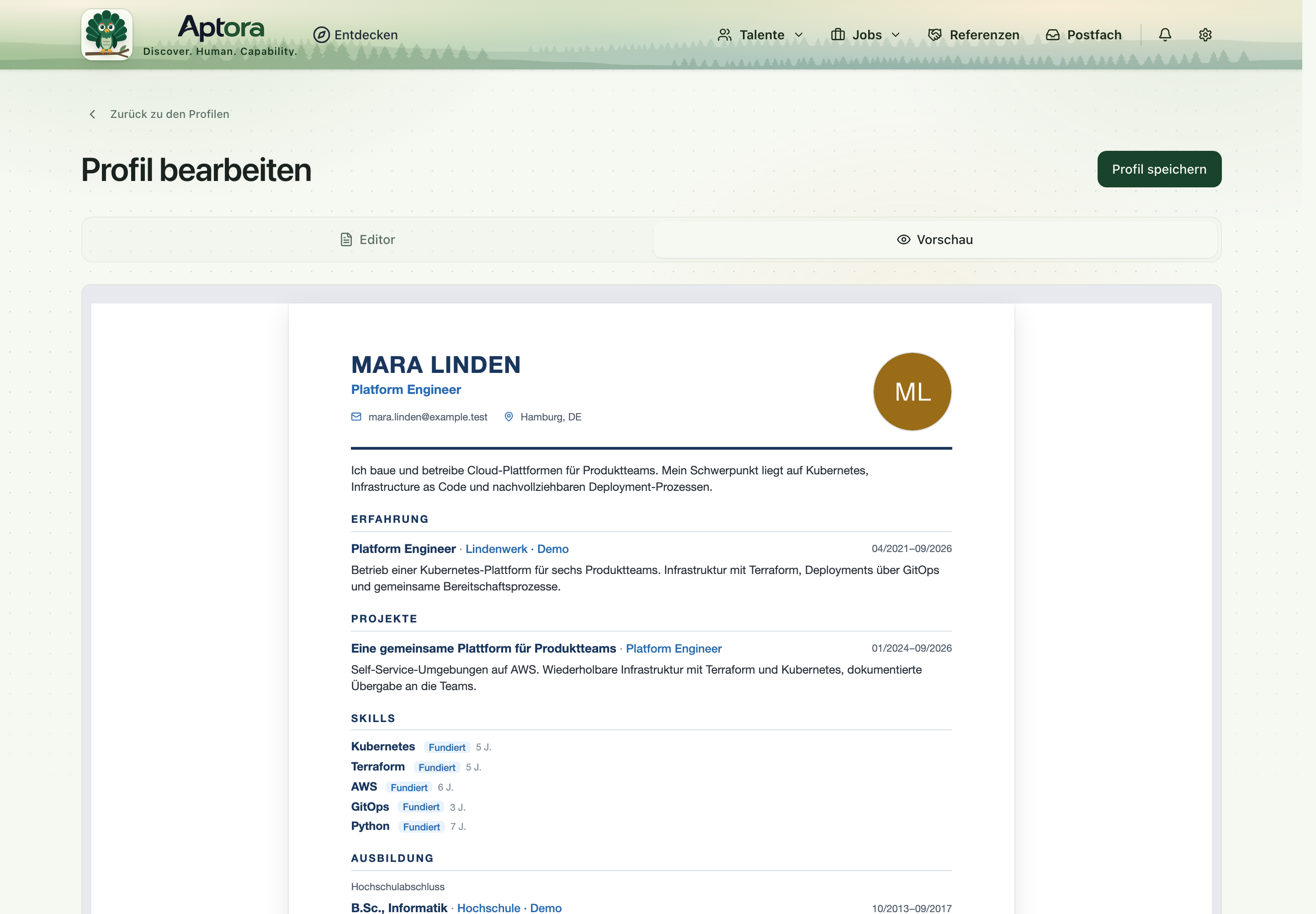 Lebenslauf-Vorschau von Mara Linden mit Berufserfahrung, Projekten und Skills im Aptora-Editor.